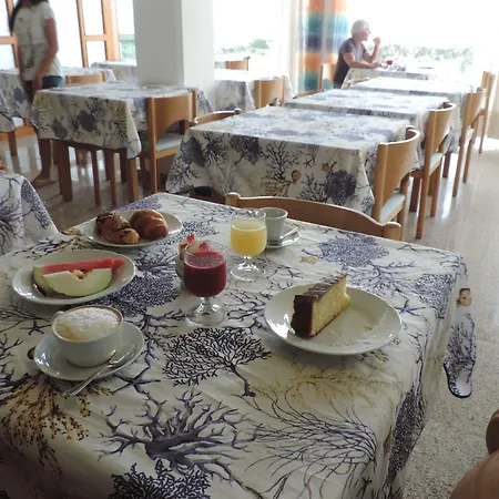 Castello Отель 3*