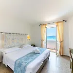 Castello 3*