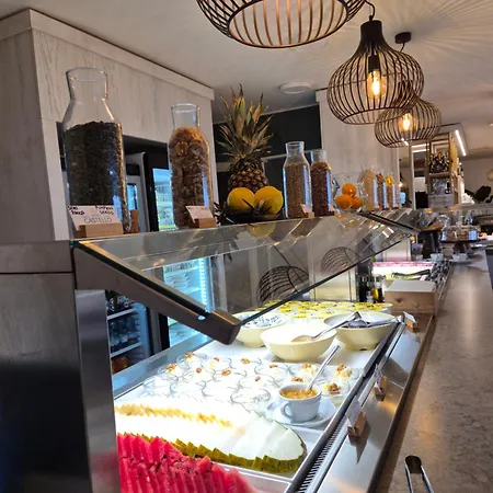 オテル カステッロ 3* ゴルフォ・アランチ