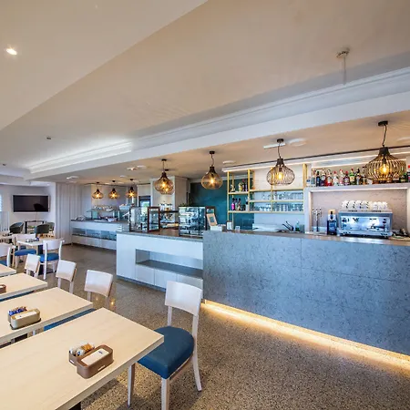 Castello Hotel